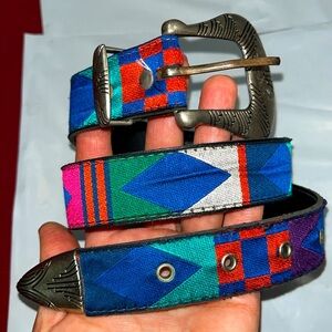 90s NUOVO colorful tribal Southwest Aztec BELT 24-28” silver western buckle S